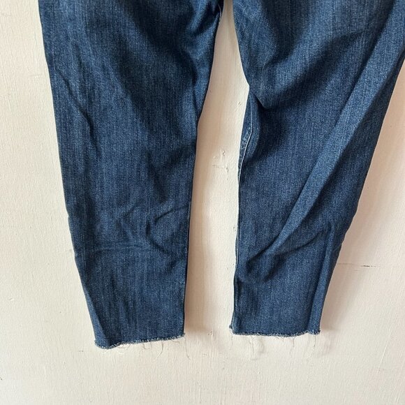 Old Navy Ankle Jeans Womens 12 Distressed Dark Wash Pockets Mid Rise - Picture 6 of 7
